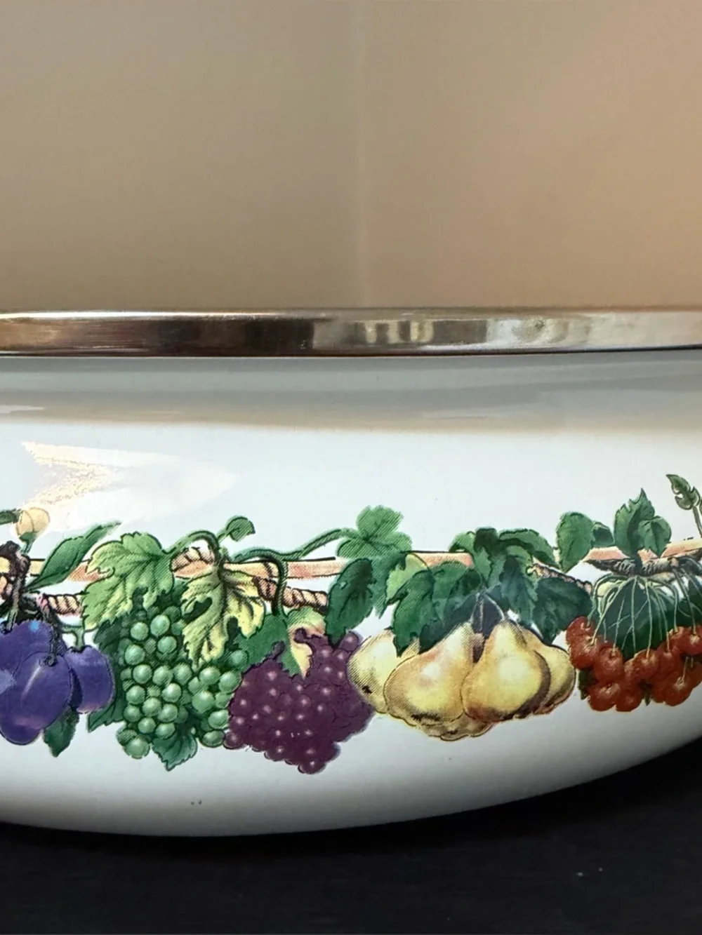 Tabletops Unlimited KENSINGTON GARDEN Enamel Casserole Sauce Pan 10” Cottagecore